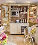 Soluções criativas para ganhar design e espaço em seus móveis - Cozinha no armário